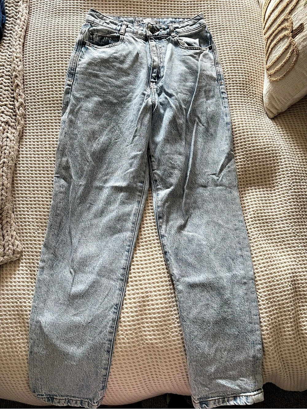 Zara Straight Leg Jeans in Blue